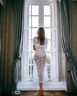 Malika Ménard feet photo thumbnail