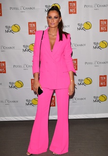 Malika Ménard feet photo thumbnail