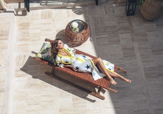 Malika Ménard feet photo thumbnail