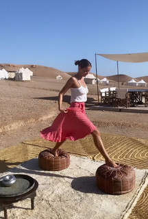 Malika Ménard feet photo thumbnail