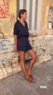 Malika Ménard feet photo thumbnail