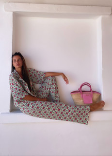 Malika Ménard feet photo thumbnail