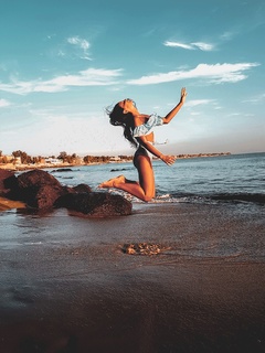 Malika Ménard feet photo thumbnail