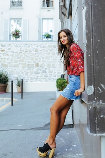 Malika Ménard feet photo thumbnail