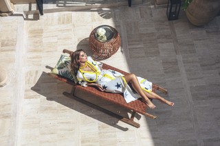 Malika Ménard feet photo thumbnail