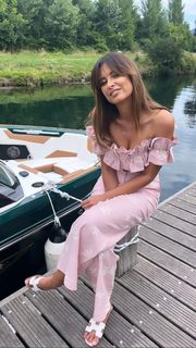 Malika Ménard feet photo thumbnail