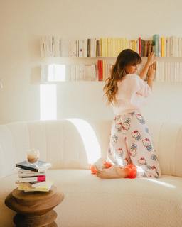 Malika Ménard feet photo thumbnail