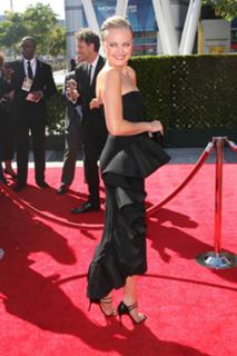 Malin Akerman feet photo thumbnail