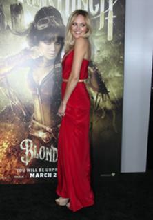 Malin Akerman feet photo thumbnail
