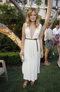 Malin Akerman feet photo thumbnail