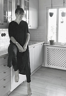 Malin Wollin feet photo 3