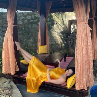 Mallika Sherawat feet photo thumbnail