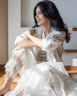 Mallika Sherawat feet photo thumbnail