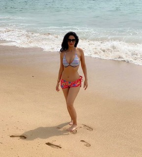 Mallika Sherawat feet photo thumbnail