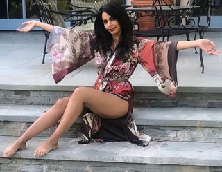 Mallika Sherawat feet photo thumbnail