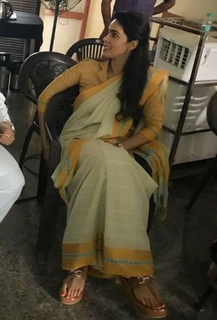 Mallika Sherawat feet photo thumbnail