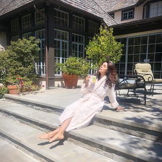 Mallika Sherawat feet photo thumbnail