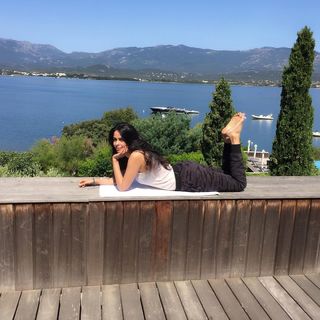 Mallika Sherawat feet photo thumbnail
