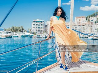 Mallika Sherawat feet photo thumbnail