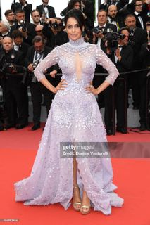 Mallika Sherawat feet photo thumbnail