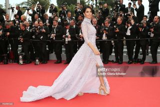 Mallika Sherawat feet photo thumbnail