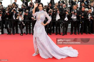 Mallika Sherawat feet photo thumbnail