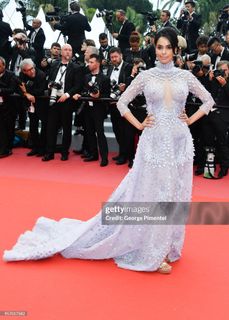 Mallika Sherawat feet photo thumbnail