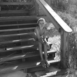 Mallory Edens feet photo 5
