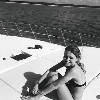 Mallory Edens feet photo 19