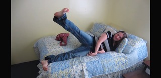 Mallory Georg feet photo 18