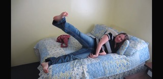 Mallory Georg feet photo 17