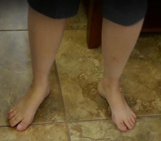 Mallory Georg feet photo 3