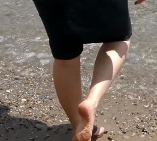 Mallory Georg feet photo 20