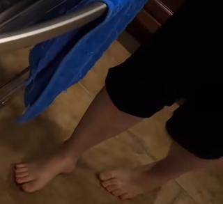Mallory Georg feet photo 15