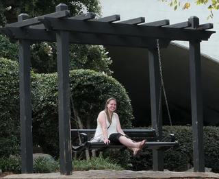 Mallory Georg feet photo 6