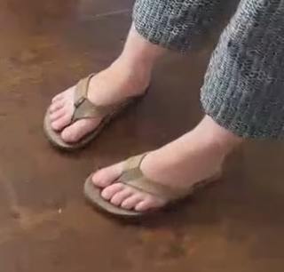 Mallory Georg feet photo 4