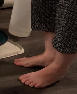 Mallory Georg feet photo 20