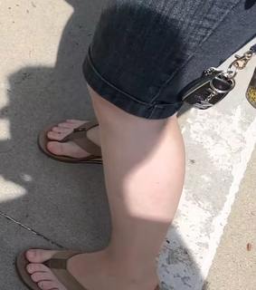 Mallory Georg feet photo 12