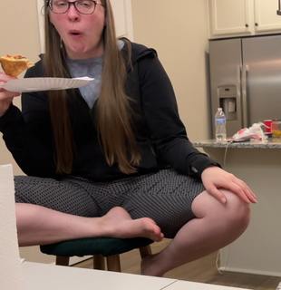 Mallory Georg feet photo 16