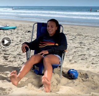 Mallory Pugh feet photo 5