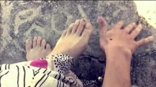 Mallu Magalhães feet photo 8
