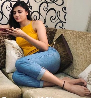 Malti Chahar feet photo 4