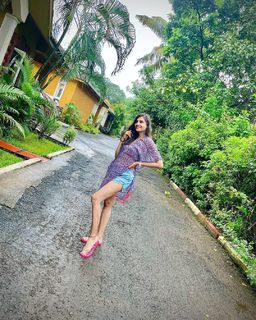 Malti Chahar feet photo 5