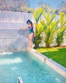 Malti Chahar feet photo 4