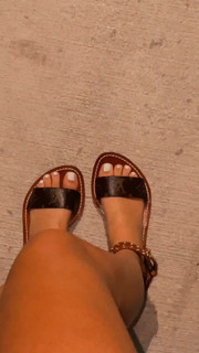 Malu Trevejo feet photo thumbnail