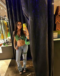 Malu Trevejo feet photo thumbnail