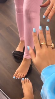 Malu Trevejo feet photo thumbnail