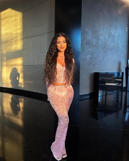 Malu Trevejo feet photo thumbnail