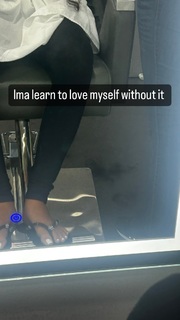 Malu Trevejo feet photo thumbnail
