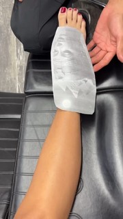 Malu Trevejo feet photo thumbnail